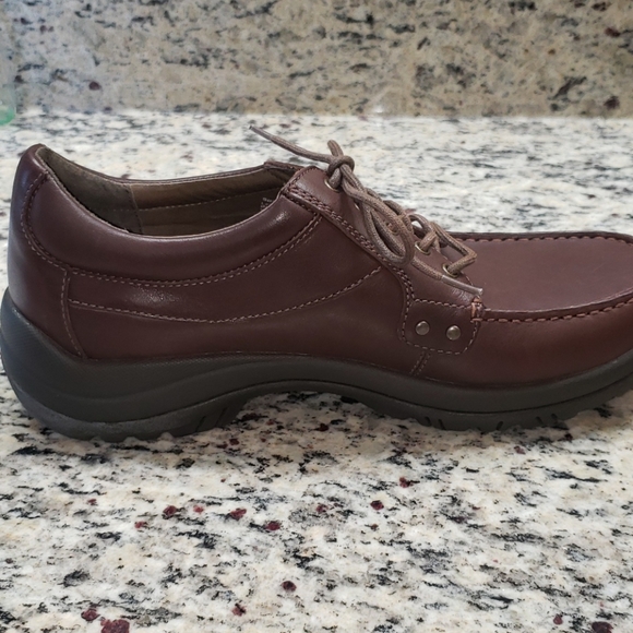 Dansko Wyatt Casual Oxfords Size 10(43). - Picture 8 of 14